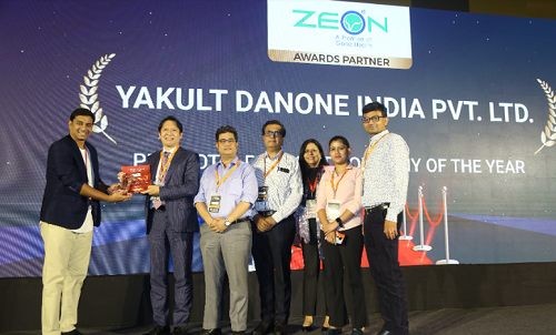 Globally Acclaimed Probiotic Brand Yakult Bags the "Probiotic Product Company of the Year" Award at the 3rd India Food Nutrition Summit and Awards 2022