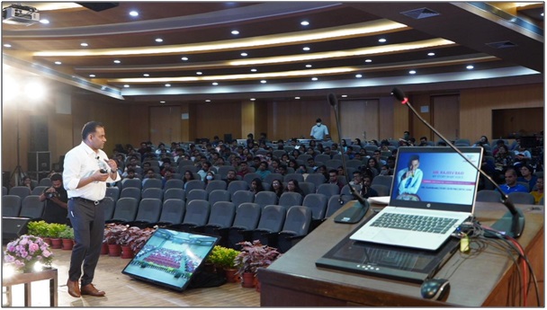 Rajeev Baid from Evergreen Tea Group Addresses Young Minds at IIM, Kozhikode