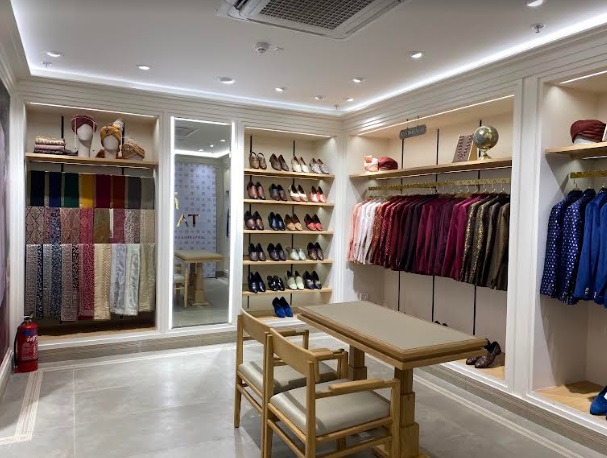 Inspiring Mens Indianwear is Now Easy Reach for the Discerning of Mumbai
