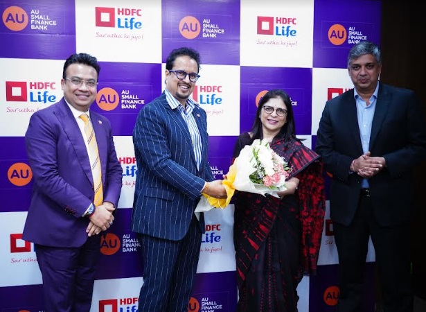 AU Small Finance Bank and HDFC Life Announce Bancassurance Tie-up