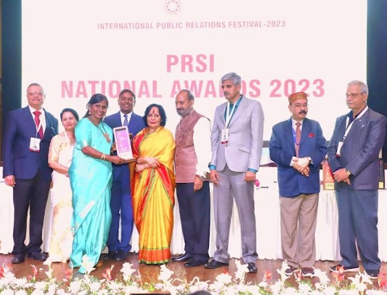 PR Icon Suganthy Sundararaj Receives PRSI National Award for Outstanding Contributions to Healthcare Communications