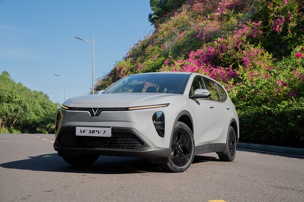 How EVs Like VinFast's are Designed to Take on Rainy Season Driving