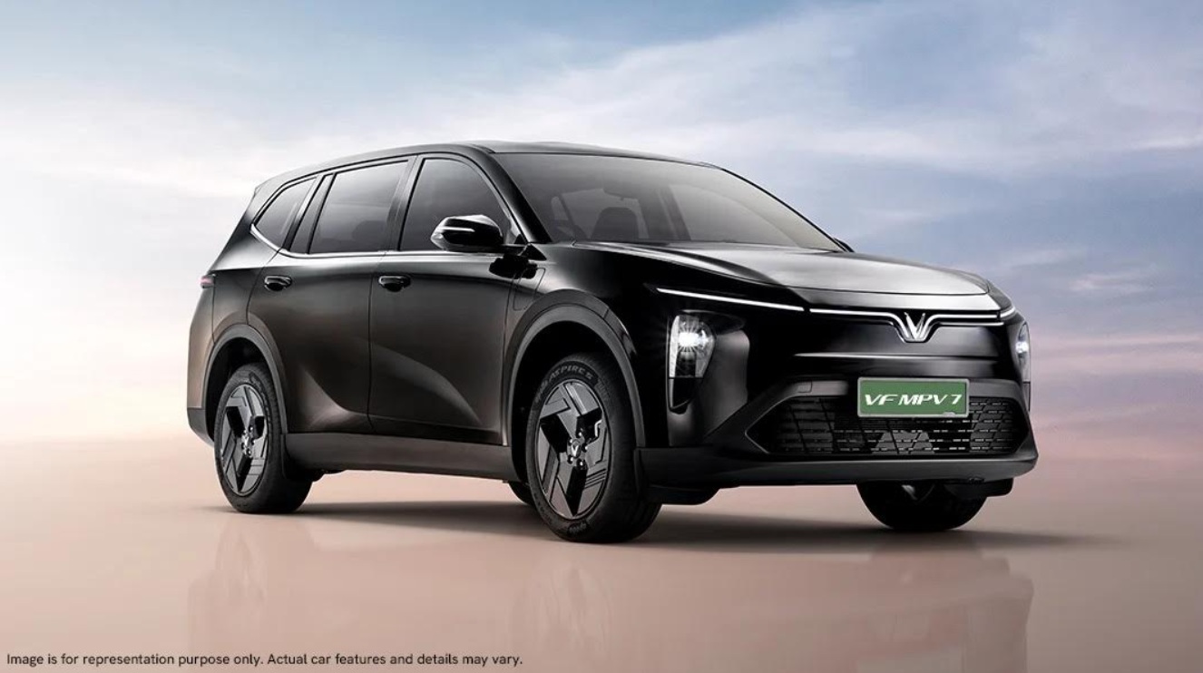 Your Phone Can Be the VF MPV 7's Family Trip Coordinator