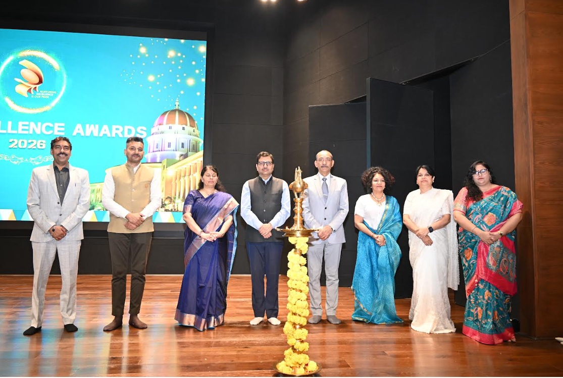 Excellence and Global Recognition: Manipal University Jaipur Honours 376 Employees, Celebrates QS 5-Star Rating